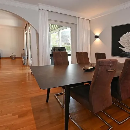 Haus Deichsuite Eg Apartment Busum